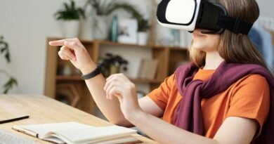 Blog images for Applications of Augmented Reality in education